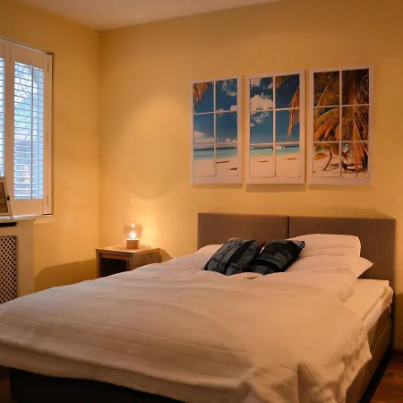 Juliana Beach House 펜션 *
