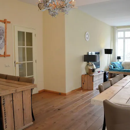 Juliana Beach House *